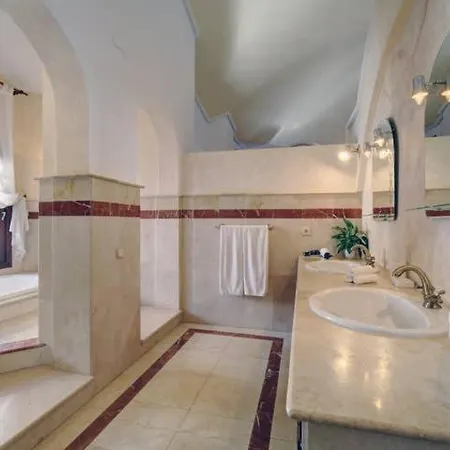 Villa Lampara En La Colina *