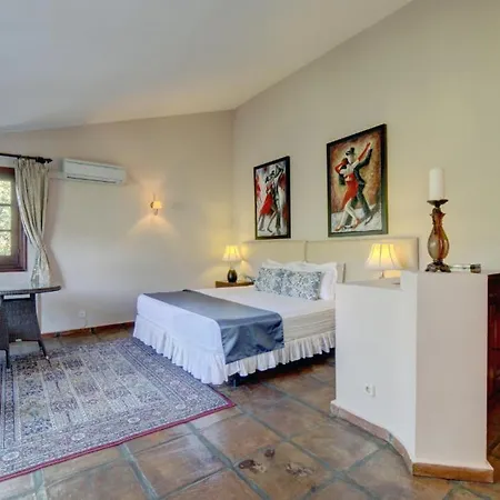 Villa Lampara En La Colina *