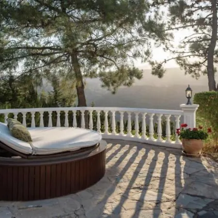 Villa Lampara En La Colina *